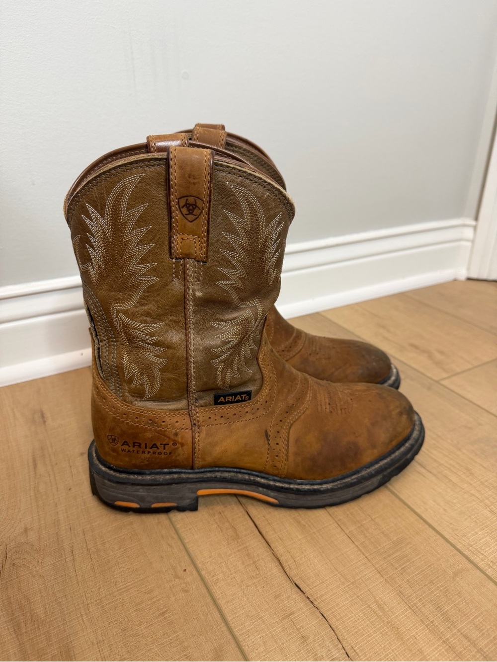 Ariat WorkHog Waterproof Boots Men 8.5 D Aged Bark Leather Western Work Safety